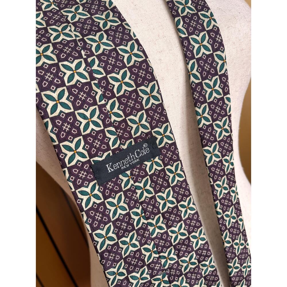 Vintage silk necktie with floral print by Kenneth Cole
